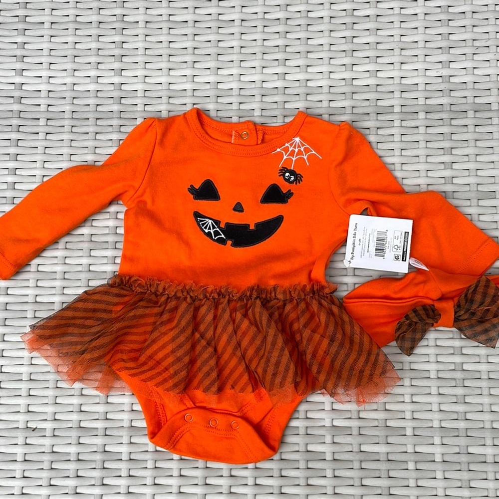 NWT- Baby Girls Halloween Tutu Bodysuit Size 0-3Month